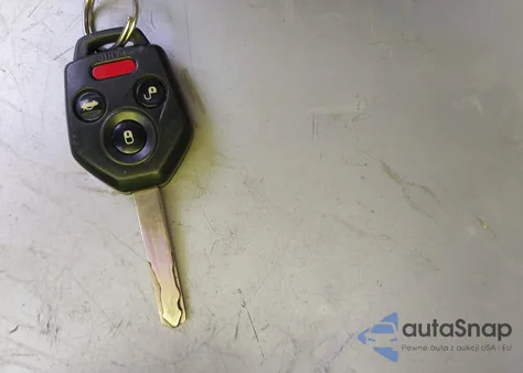 2013 Subaru Outback 3.6R Limited из США, поврежденный, VIN 4S4BRDKCXD2200306